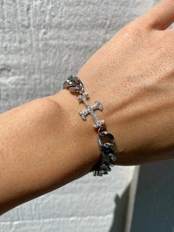 THE ADAMAS CROSS BRACELET SILVER